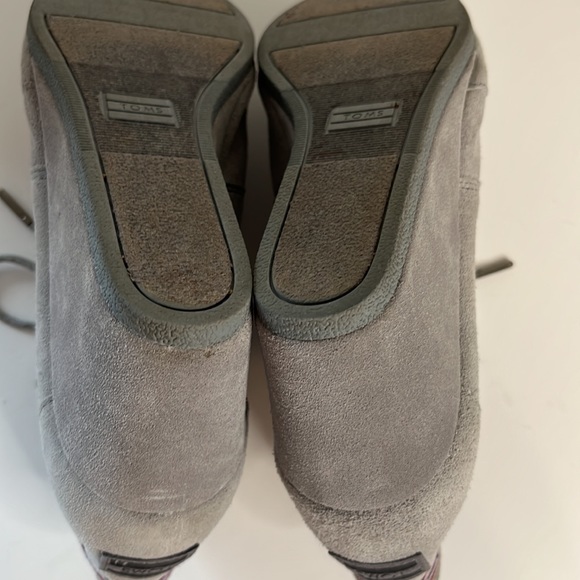 TOMS - Picture 8 of 9